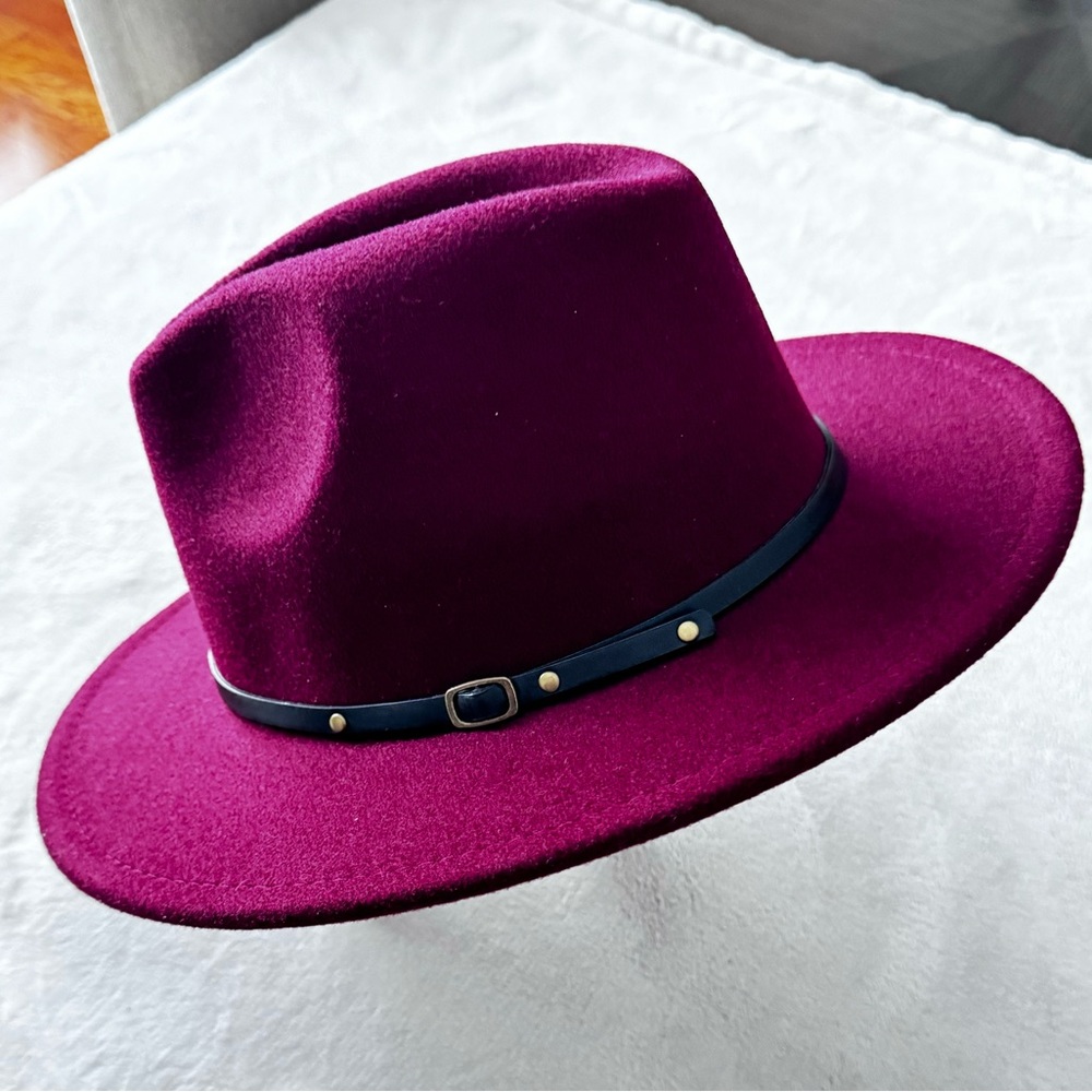 Women’s Maroon Fedora Hat